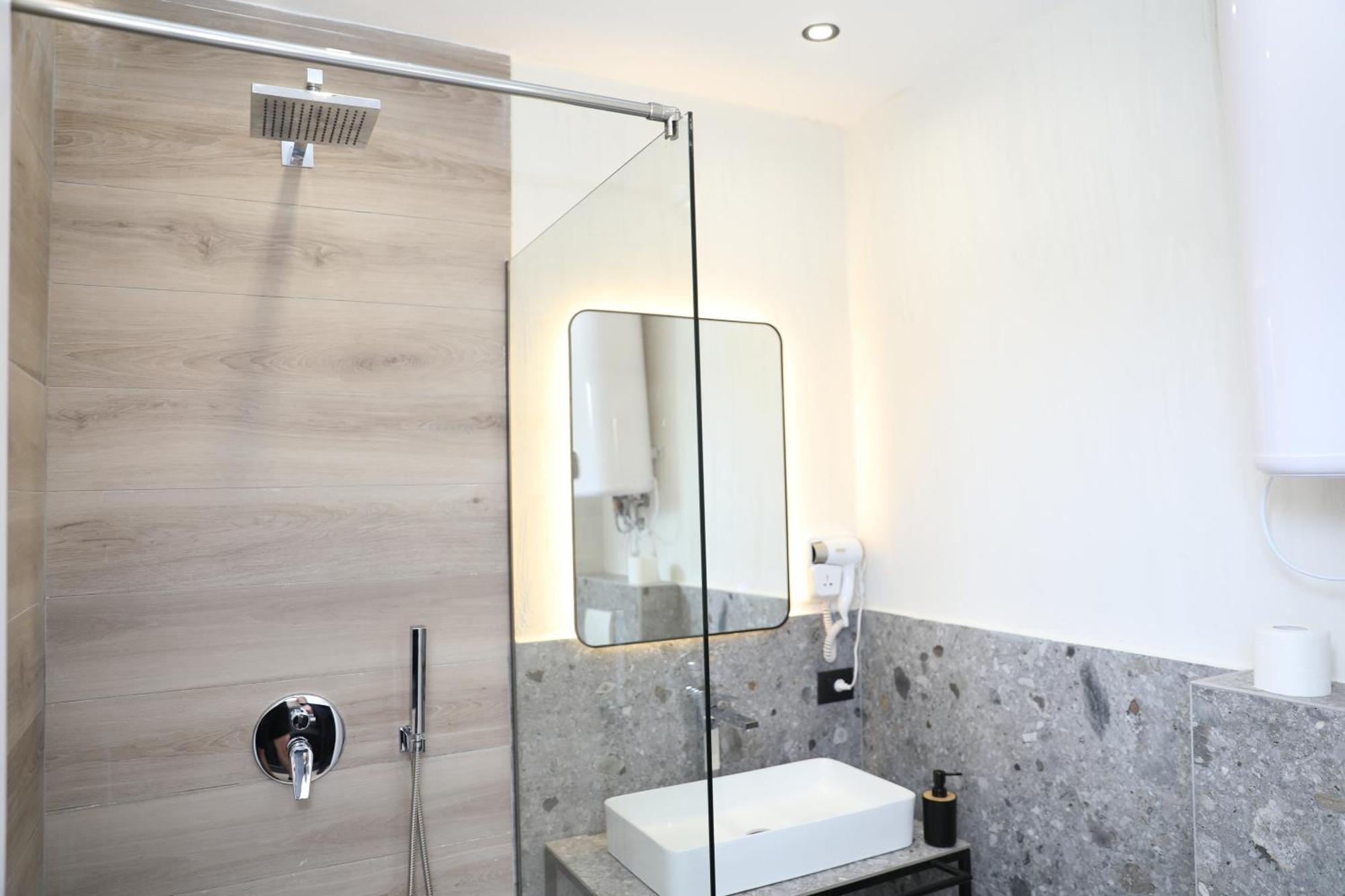 Hotel Scutari Shkodër Екстериор снимка